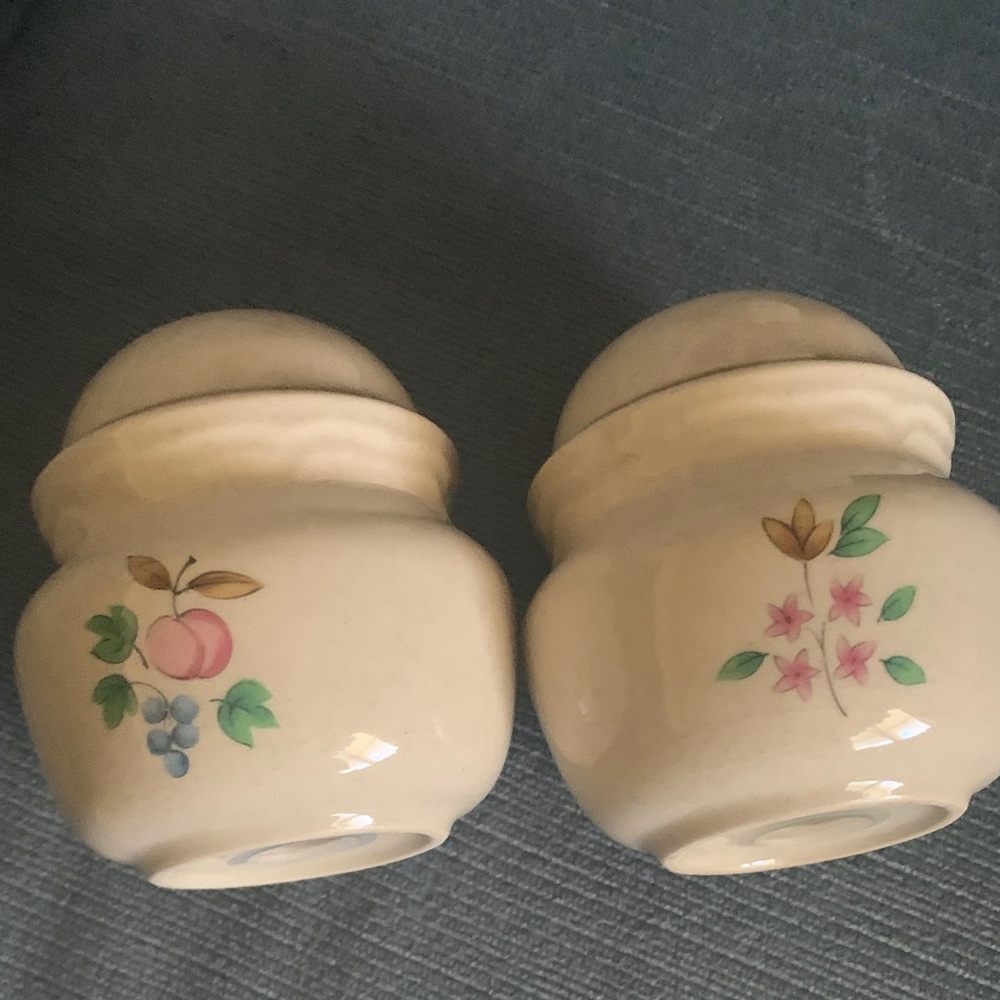 International Heartland Floral Stoneware Salt/Pepper & Sugar/Creamer Kitchen Set - Picture 3 of 10